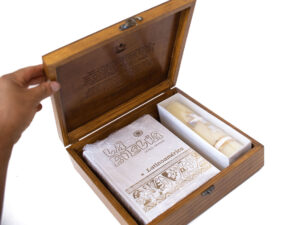 Biblia + Vela + Cajita Para Boda Personalizada