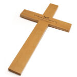 Cruz personalizada en madera sólida de pino
