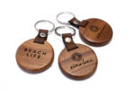 3 Llaveros de Madera Personalizados - Image 3