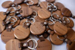 3 Llaveros de Madera Personalizados - Image 4