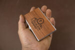 Tarjetero De Madera Personalizado - Image 3