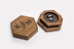 Cajita para anillos de boda personalizada - Image 4